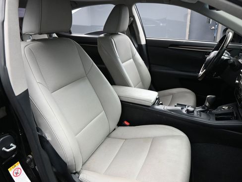 Used 2017 Lexus ES 350 ES 350 w/ Premium Package image 13