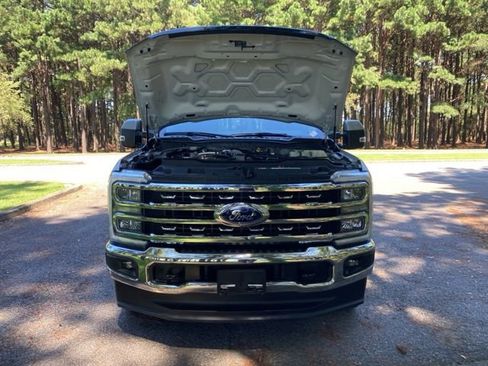 Used 2023 Ford F250 Lariat w/ FX4 Off-Road Package image 21