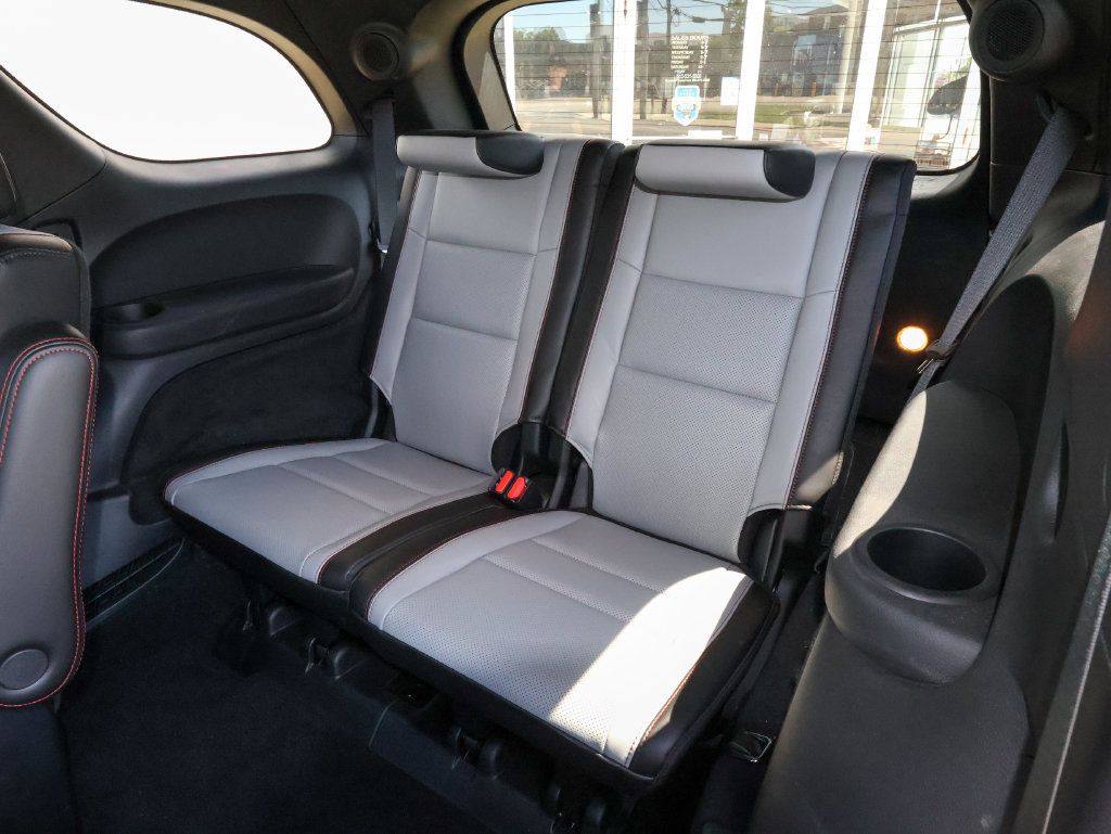 Used 2024 Dodge Durango R/T w/ Tow 'N Go Package AWD/4WD image 18