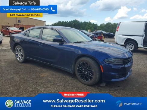 Used 2017 Dodge Charger SXT AWD/4WD image 5