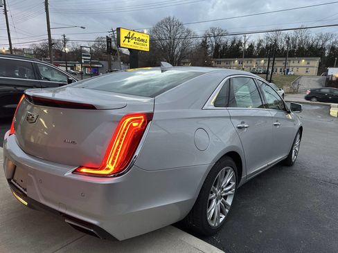 Used 2018 Cadillac XTS Luxury image 11
