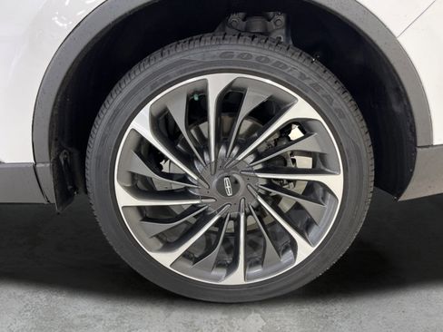 Used 2026 Lincoln Aviator Reserve AWD/4WD image 22