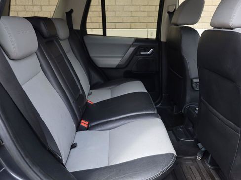 Used 2010 Land Rover LR2 HSE AWD/4WD image 26