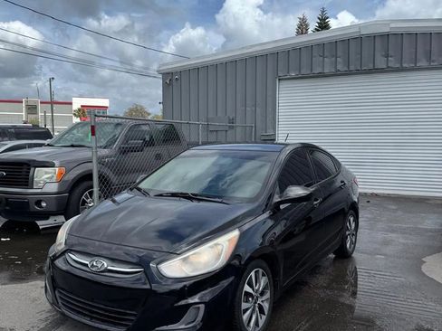 Used 2017 Hyundai Accent Value Edition FWD image 2