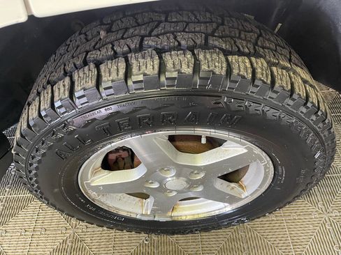 Used 2005 Jeep Grand Cherokee Limited AWD/4WD image 20