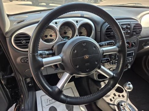 Used 2005 Chrysler PT Cruiser Limited w/ Chrome Accents Group FWD image 15