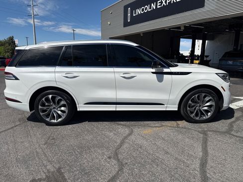 Used 2023 Lincoln Aviator Grand Touring w/ Equipment Group 301A image 4