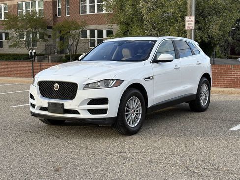 Used 2019 Jaguar F-PACE AWD/4WD image 1