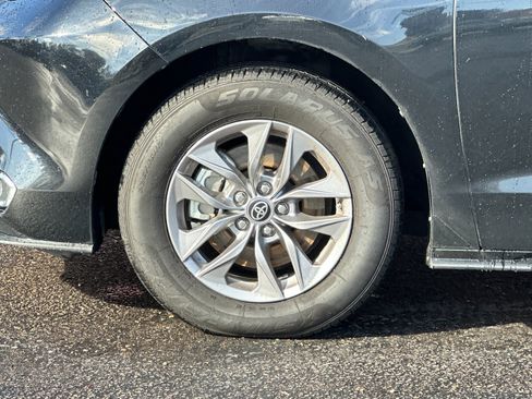 Used 2024 Toyota Sienna XLE image 24