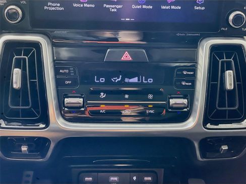 Certified 2022 Kia Sorento SX FWD image 20