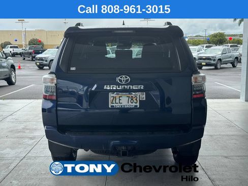 Used 2023 Toyota 4Runner SR5 AWD/4WD image 4