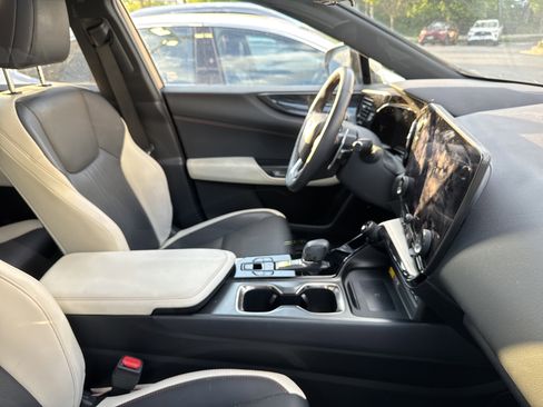 Used 2023 Lexus NX 350 AWD image 10