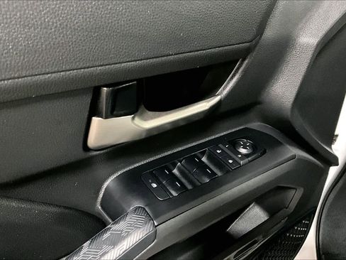 Used 2024 Toyota Tacoma TRD Sport w/ TRD Sport Upgrade Package image 31