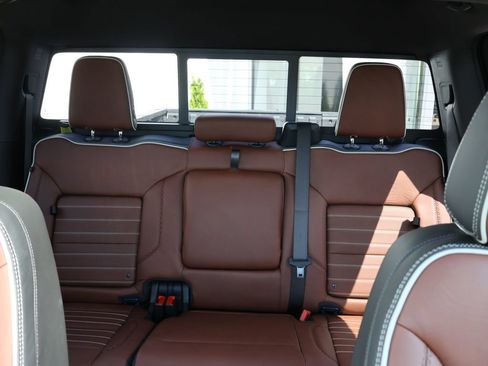 New 2026 GMC Sierra 3500 Denali Ultimate AWD/4WD image 40
