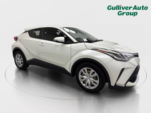 Used 2020 Toyota C-HR LE image 12