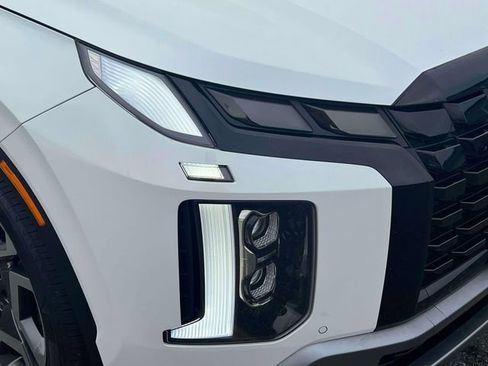 Used 2023 Hyundai Palisade SEL AWD/4WD image 13