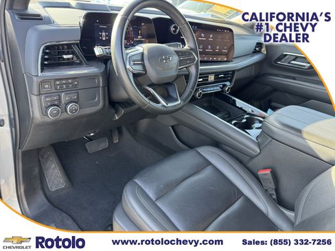 Used 2025 Chevrolet Tahoe Z71 AWD/4WD image 18