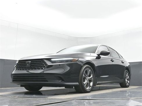 Used 2023 Honda Accord EX image 46