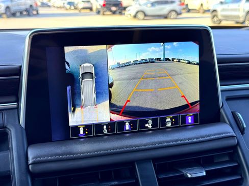 Used 2023 Chevrolet Tahoe Z71 w/ Luxury Package image 32