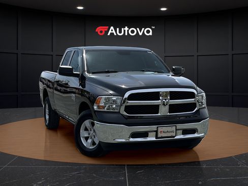 Used 2024 RAM 1500 Classic SLT AWD/4WD image 12