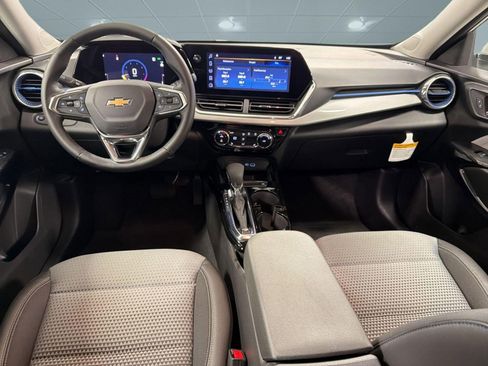 Used 2026 Chevrolet Trax LT w/ Driver Confidence Package FWD image 15