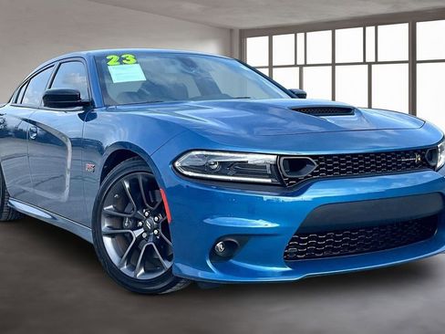 Used 2023 Dodge Charger Scat Pack w/ Navigation & Travel Group RWD image 3
