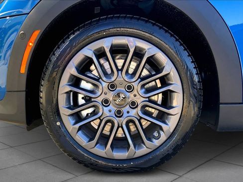 New 2026 MINI Cooper 4-Door Hardtop FWD image 11