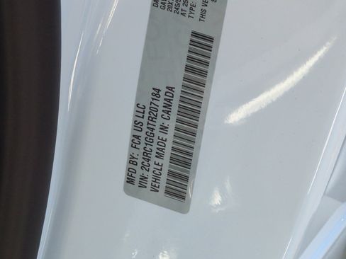 New 2026 Chrysler Pacifica Limited image 25