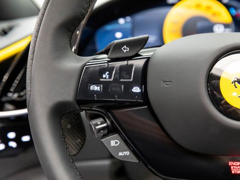 Certified 2025 Ferrari Roma Spider image 18