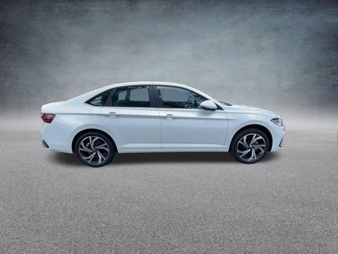 New 2025 Volkswagen Jetta SEL image 24