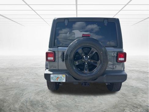 Used 2022 Jeep Wrangler Unlimited Sport image 5