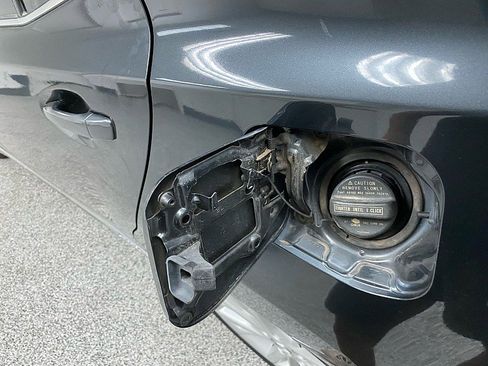 Used 2010 Lexus HS 250h Premium image 13