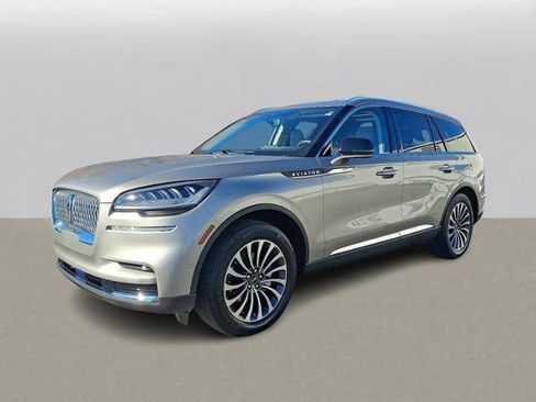 Used 2023 Lincoln Aviator Reserve w/ Equipment Group 201A image 3