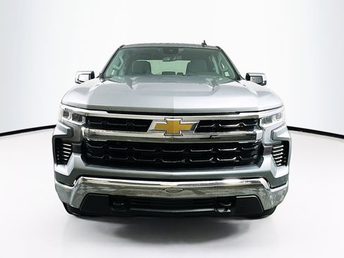 Used 2023 Chevrolet Silverado 1500 LT image 2