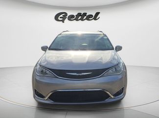 Used 2017 Chrysler Pacifica Touring-L video 2