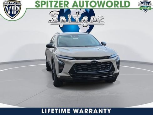 New 2026 Chevrolet Trax ACTIV w/ Sunroof Package FWD image 3