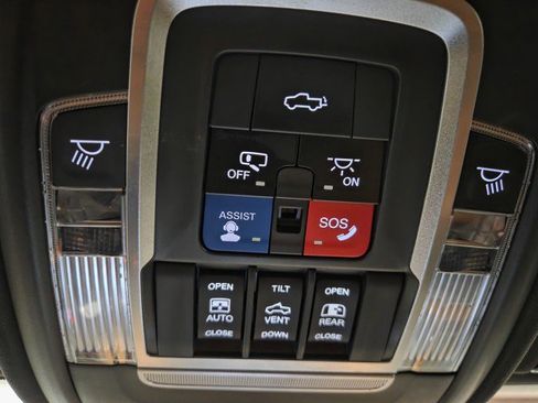 Used 2019 RAM 3500 Limited image 71