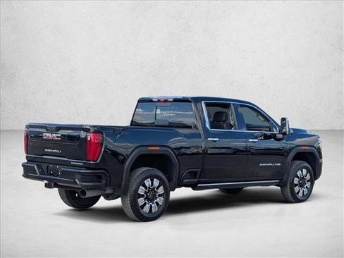 Used 2024 GMC Sierra 3500 Denali w/ Denali Reserve Package image 5