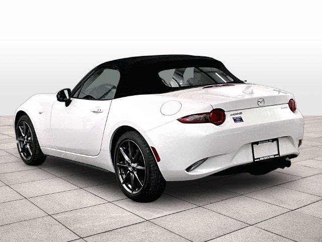Used 2016 MAZDA MX-5 Miata Grand Touring RWD image 10