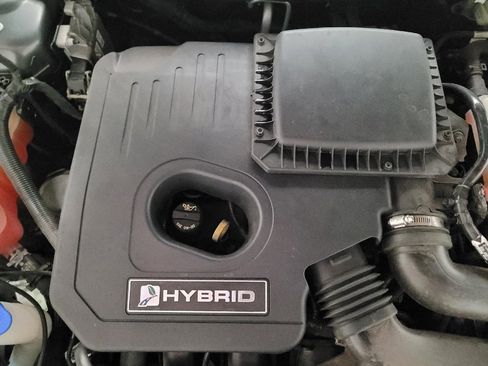 Used 2017 Ford Fusion SE FWD image 30