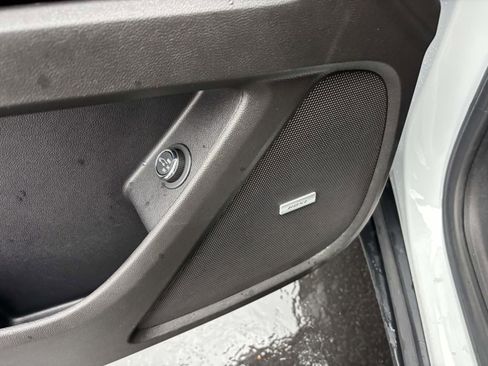 Used 2021 Chevrolet Traverse RS image 16