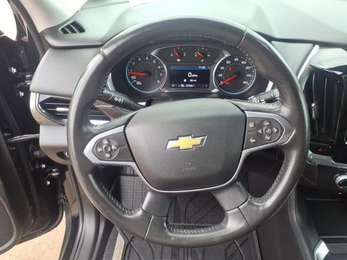 Used 2020 Chevrolet Traverse LT image 15