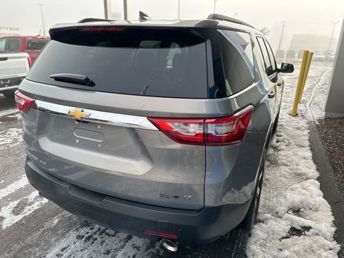 Used 2019 Chevrolet Traverse LT w/ LT Premium Package image 5
