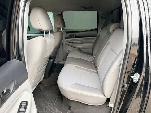 Used 2012 Toyota Tacoma 4x4 Double Cab w/ TRD Off-Road Pkg image 12