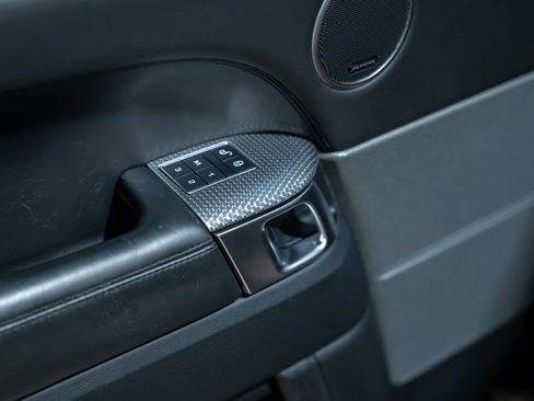 Used 2016 Land Rover Range Rover Sport SVR image 70