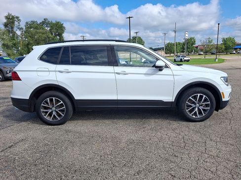 Used 2019 Volkswagen Tiguan SE w/ Panoramic Sunroof Package AWD/4WD image 26