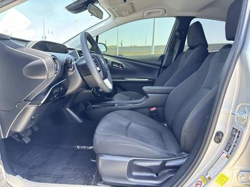Used 2017 Toyota Prius One FWD image 19