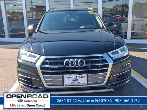 Used 2019 Audi Q5 2.0T Premium Plus w/ Premium Plus Package AWD/4WD image 2