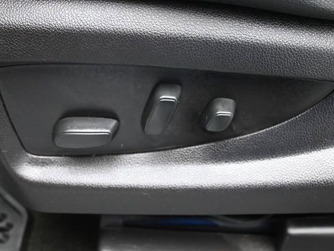 Used 2018 Chevrolet Silverado 1500 LTZ AWD/4WD image 10