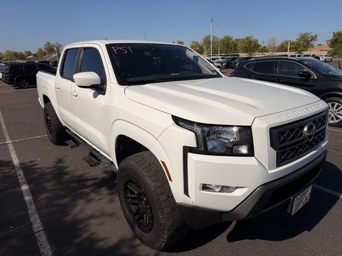 Certified 2022 Nissan Frontier SV RWD image 4